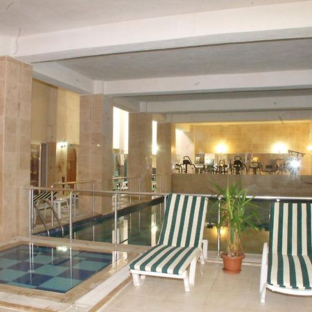 Arora Hotel Kusadası Exterior foto