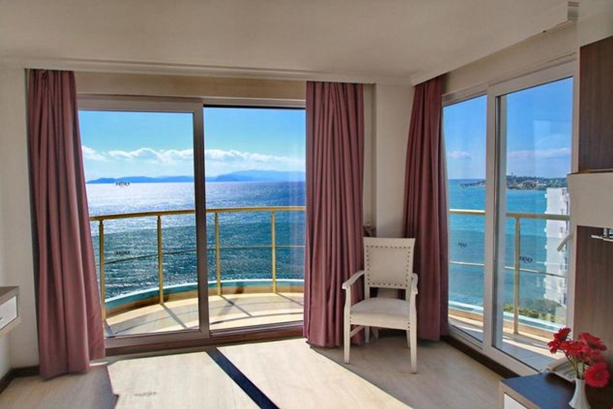 Arora Hotel Kusadası Exterior foto