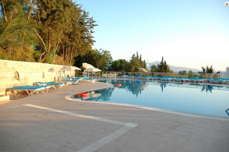 Arora Hotel Kusadası Exterior foto